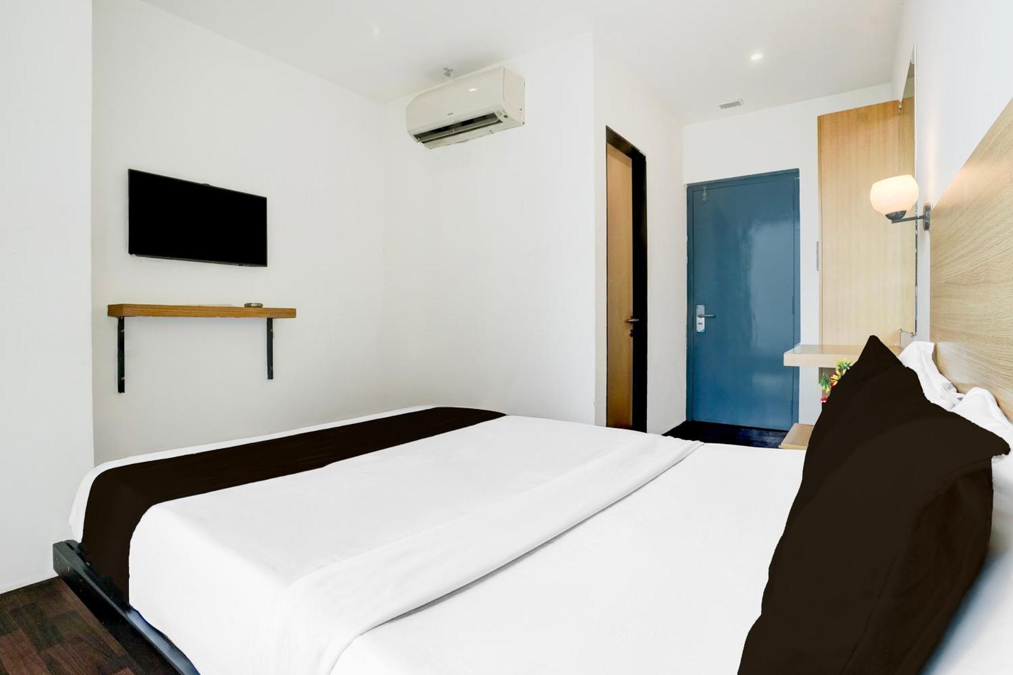 Super Townhouse Pbg Mall Vashi Turambhe Εξωτερικό φωτογραφία