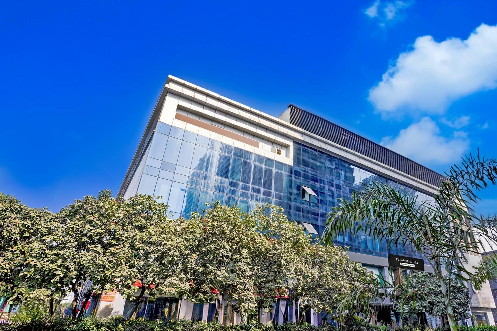 Super Townhouse Pbg Mall Vashi Turambhe Εξωτερικό φωτογραφία